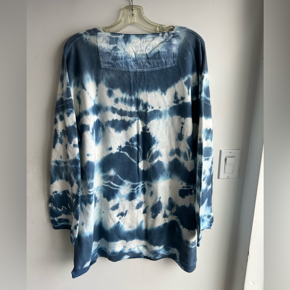 The People of The Labyrinths long sleeve tie-dye top. Oversized small. - Picture 4 of 4